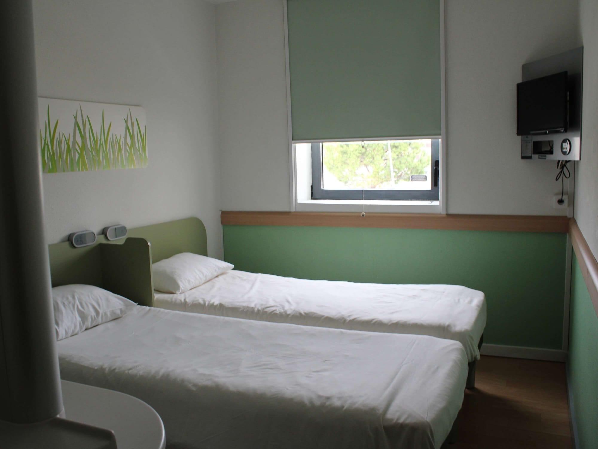 Ibis Budget Toulouse Aeroport Blagnac Esterno foto