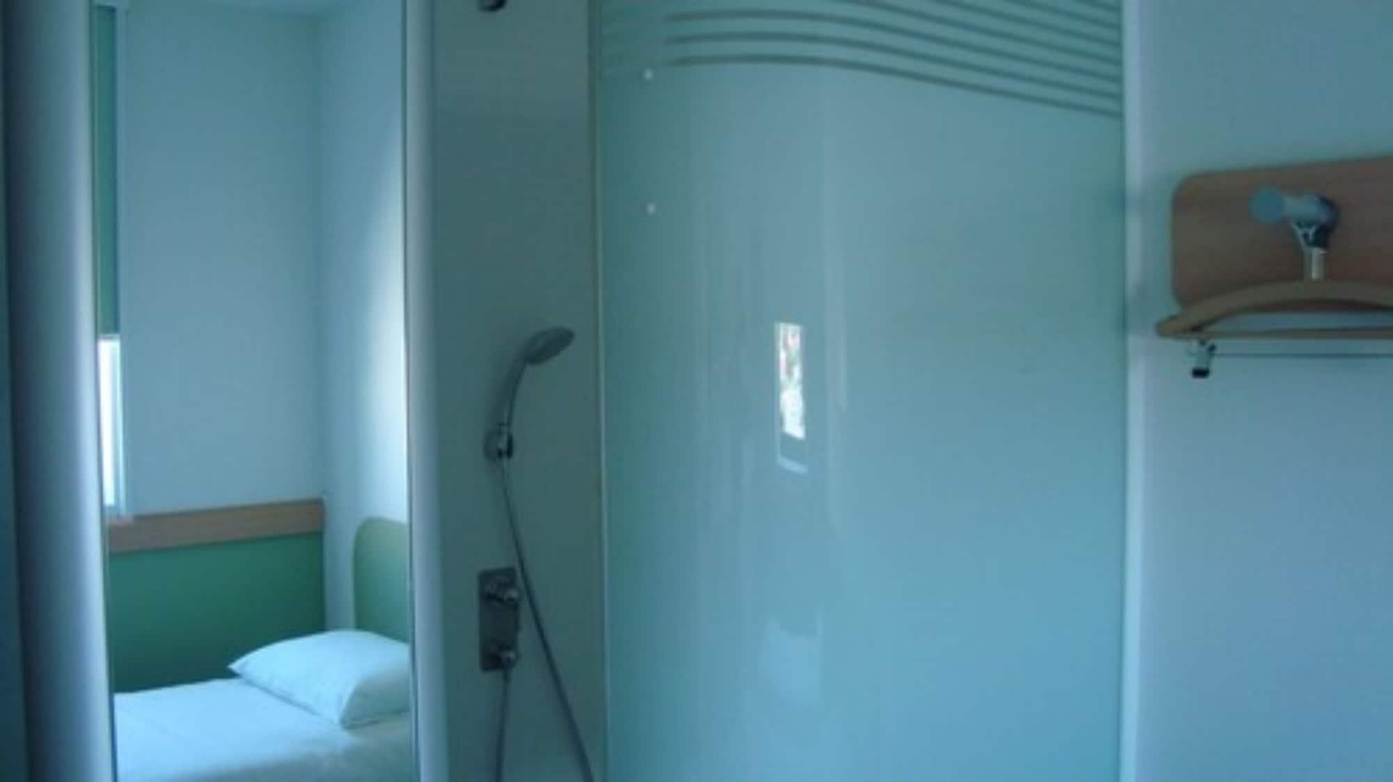 Ibis Budget Toulouse Aeroport Blagnac Esterno foto