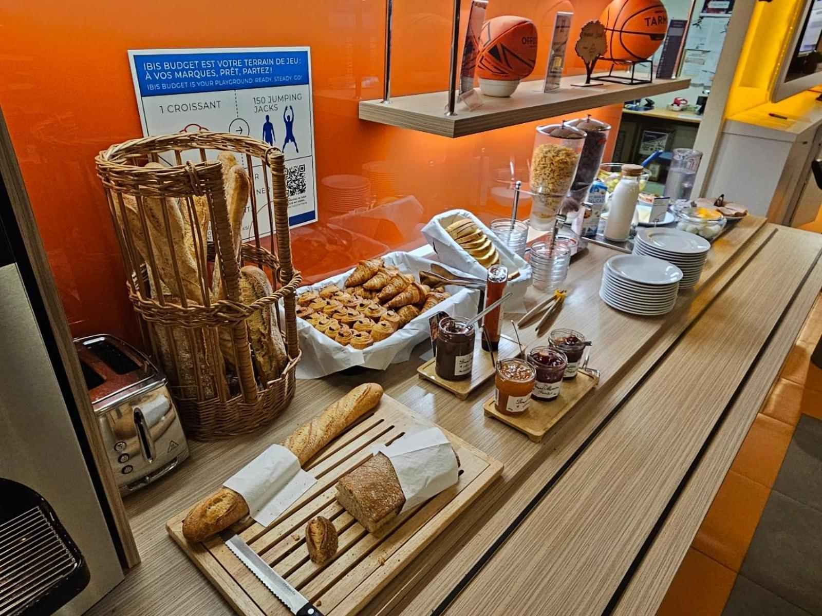 Ibis Budget Toulouse Aeroport Blagnac Esterno foto