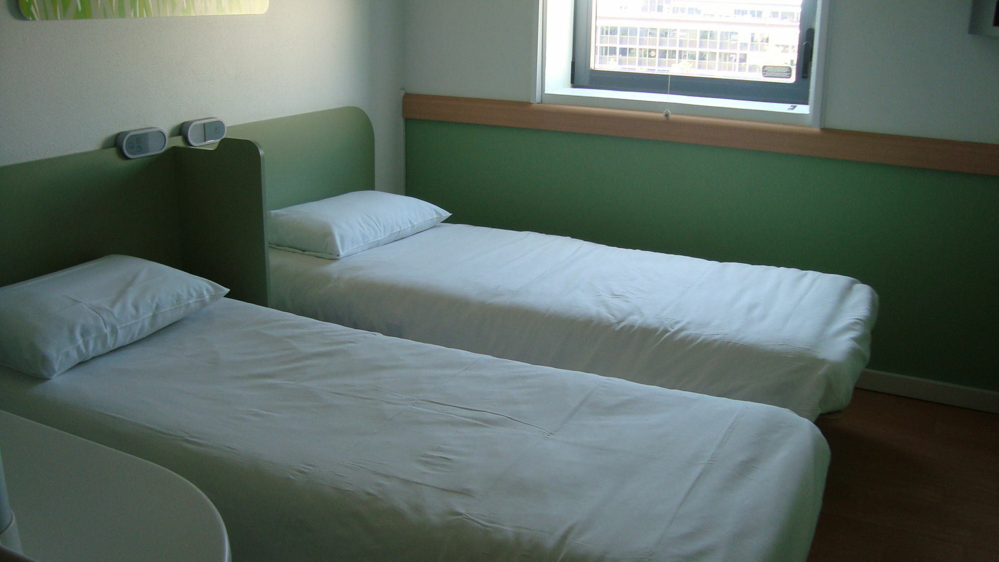 Ibis Budget Toulouse Aeroport Blagnac Esterno foto
